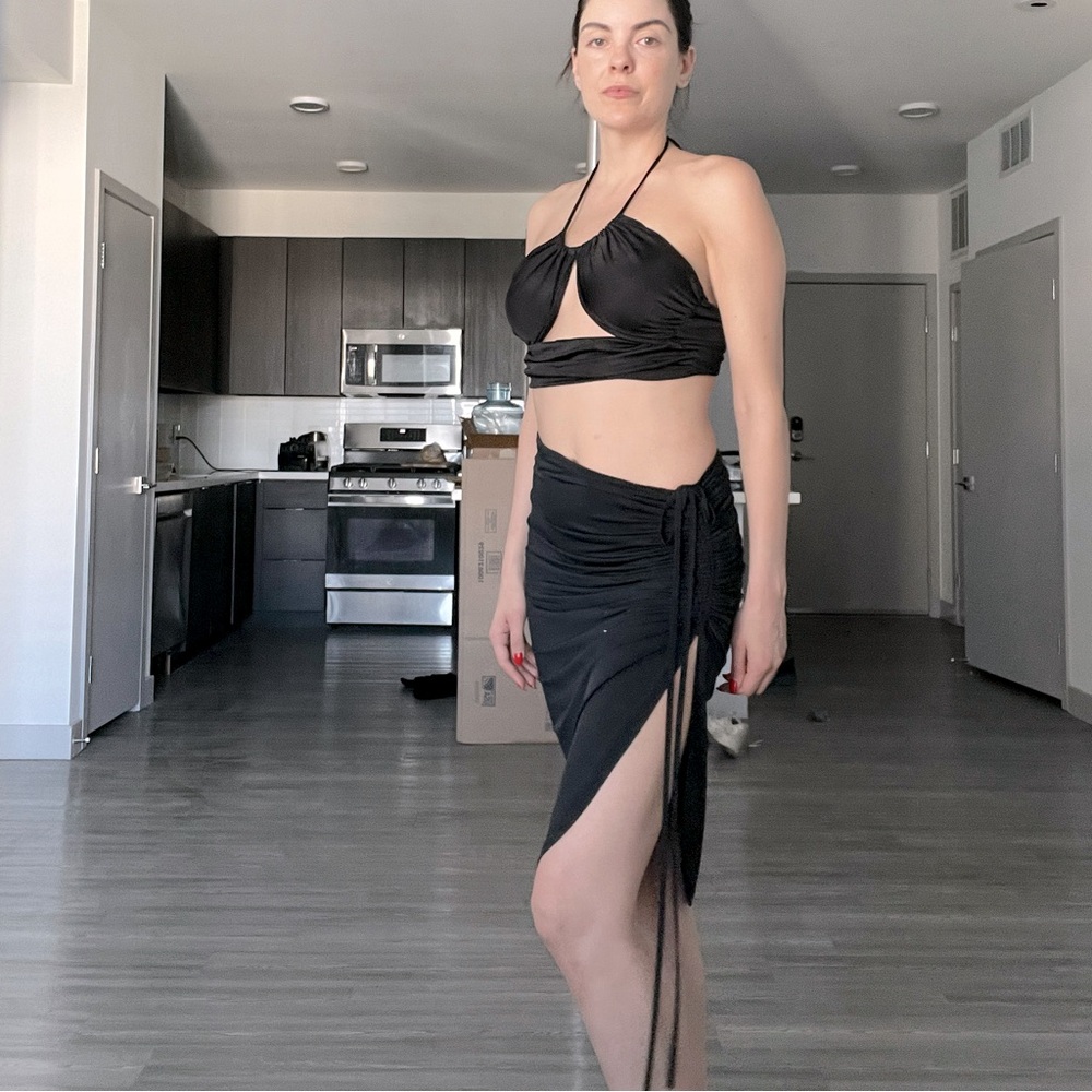 Black midi skirt